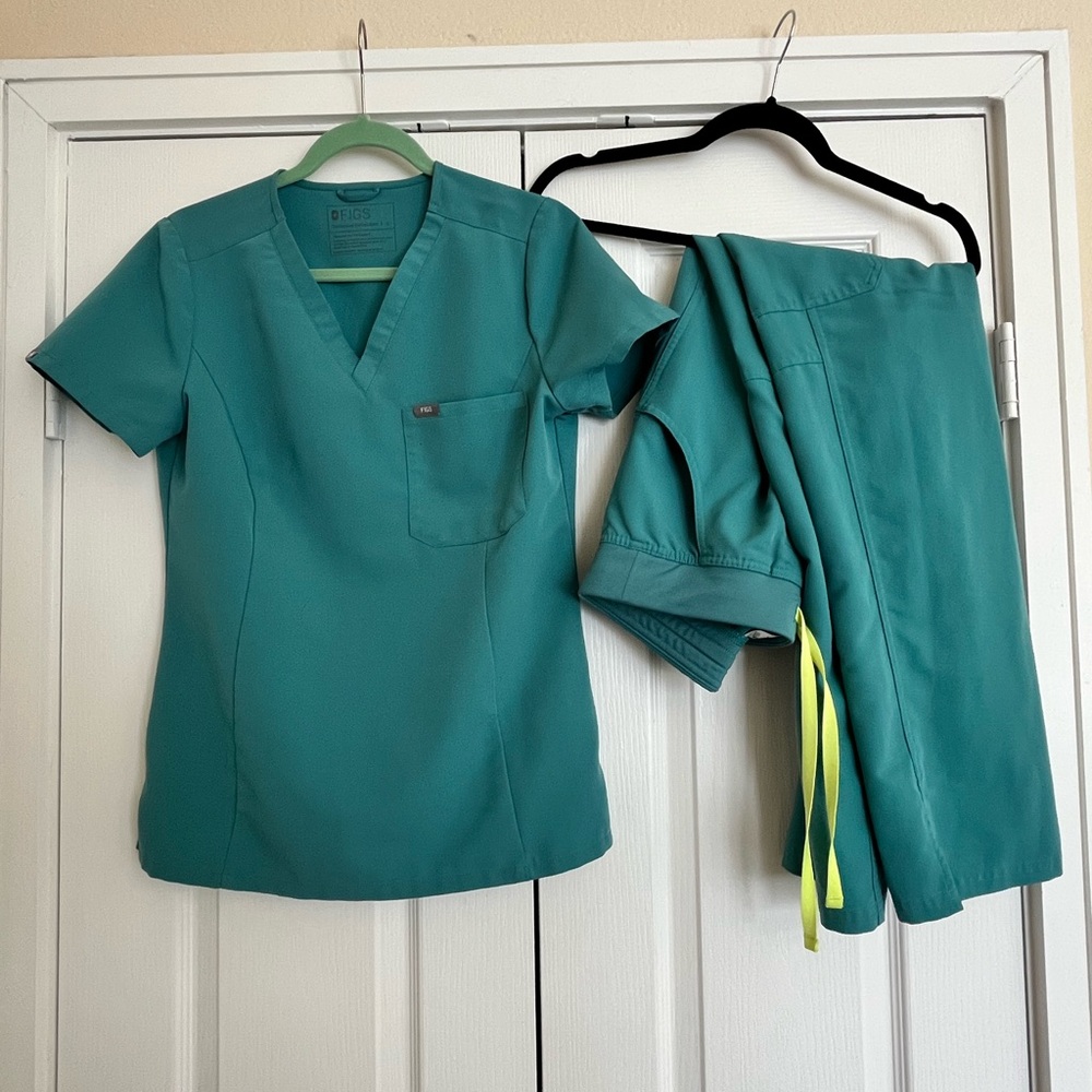 LIMITED EDITION Cactus Women's Scrub Set